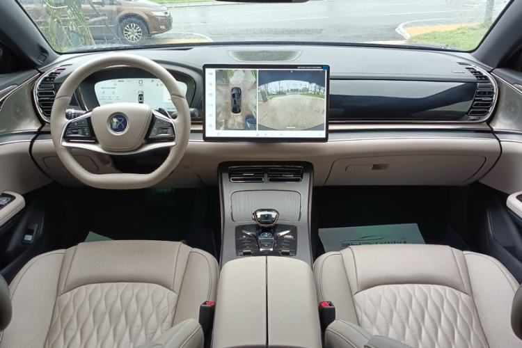 Used BYD Han 2025 DM-i Intelligent Driving Edition 125KM LiDAR Flagship Model
