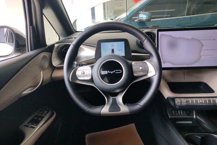 Used BYD Dolphin 2023 420 km Fashion Edition