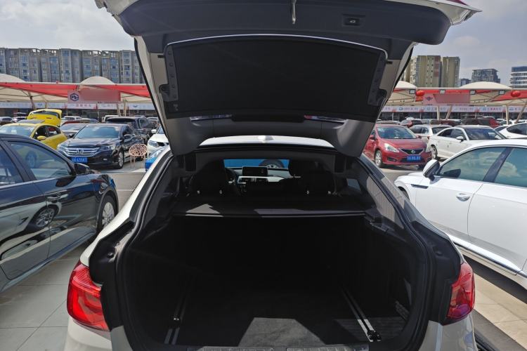 Used BMW 3 Series GT 2017 320i Sport Edition
