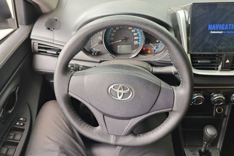 Used Toyota YARiS L Zhi Xiang 2018 1.5E CVT Champion Limited Edition Steering Wheel
