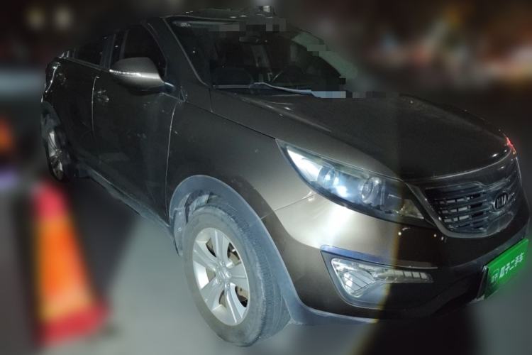 Used Kia Sportage R 2014 2.0L Automatic Two-Wheel Drive GLS Trim Front Right 45 Deg