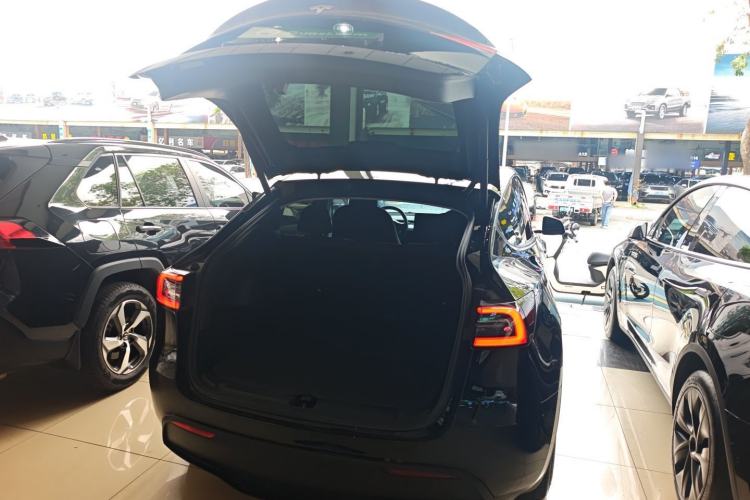 Used Tesla Model Y 2024 Rear-Wheel-Drive Version Trunk