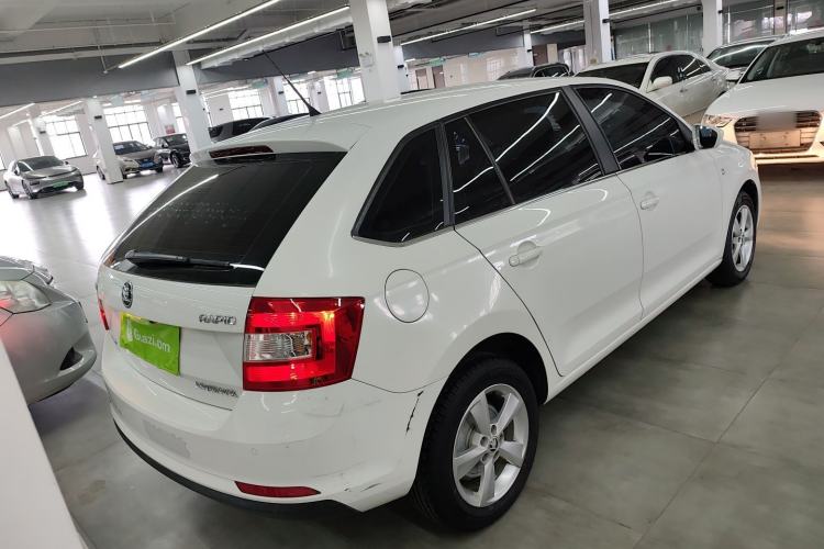 Used Skoda Rapid Spaceback 2016 Revised 1.6L Automatic Chuanxing Version