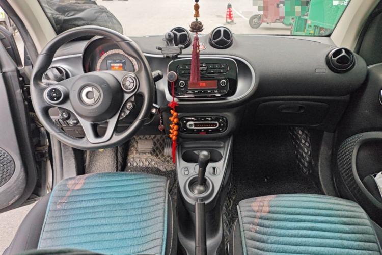 Used smart fortwo 2015 1.0L 52 kW Hardtop Passion Edition
