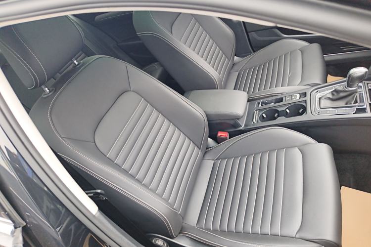 Used Volkswagen Magotan 2020 280TSI DSG Comfort Edition
