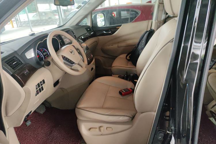 Used Nissan Quest 2015 3.5L SL Left Front Seat