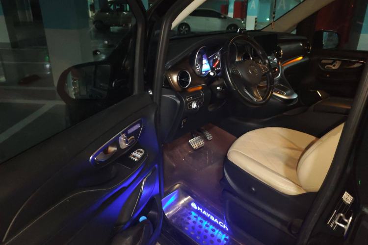 Used Mercedes-Benz V-Class 2020 V 260 L Long-wheelbase Luxury Edition Driver Seat