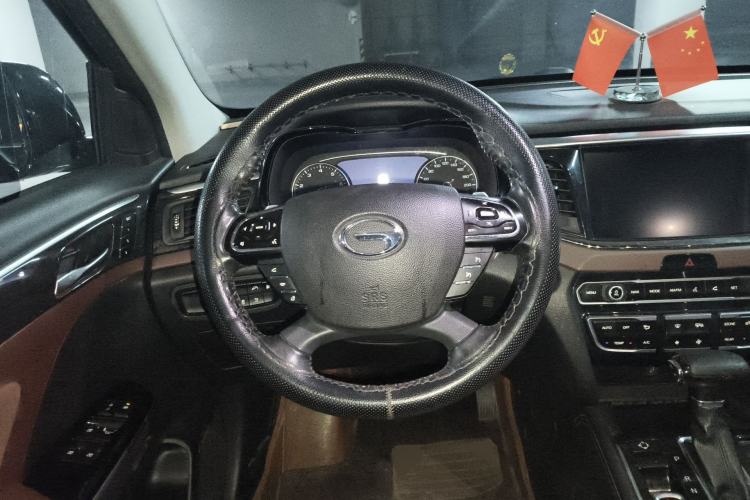 Used GAC Trumpchi GS8 2017 320T Two-Wheel Drive Luxury Smart Connectivity Version (7 Seats) Steering Wheel