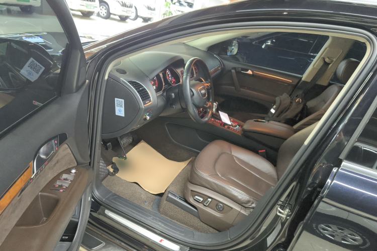 Used Audi Q7 2015 35 TFSI Sport Edition Driver Seat