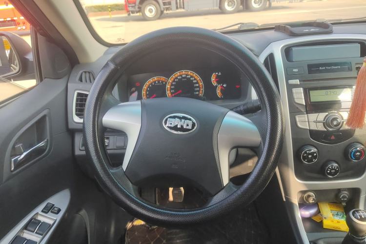 Used BYD F3 2015 Energy-Saving Edition 1.5L Manual Luxury Model