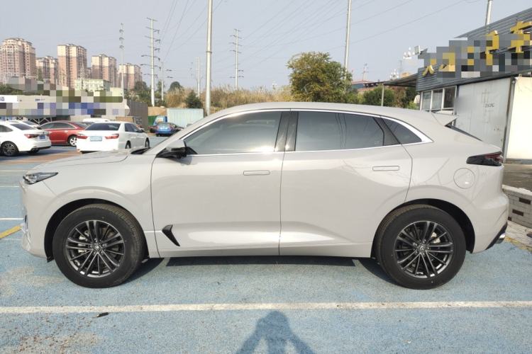 Used Changan UNI-K 2024 2.0T Two-Wheel Drive YueShang Trim