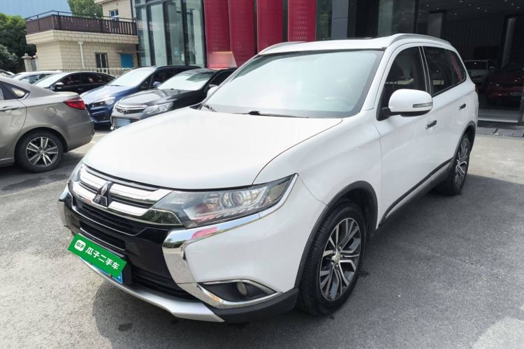 Used Mitsubishi Outlander 2017 2.0L Two-Wheel Drive Glory Edition 5 Seats