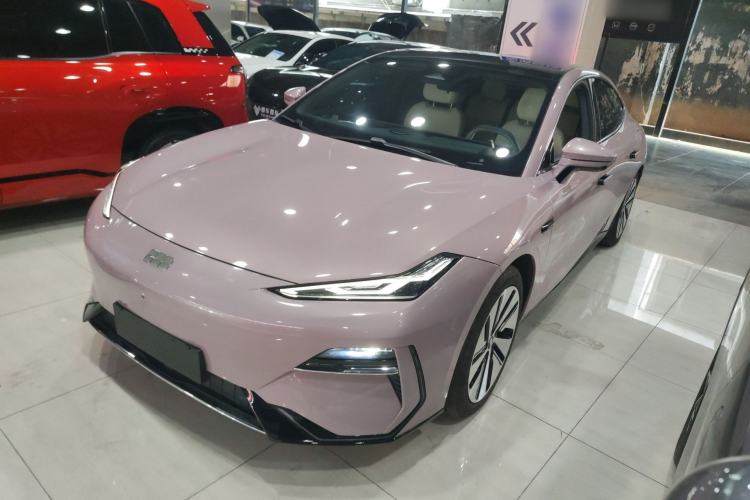 Used Geely Galaxy E8 2024 665 km Range Rear-Drive Starship Long-Range Version