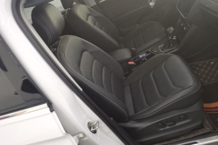 Used Volkswagen Tiguan L 2021 330TSI Automatic Two-Wheel Drive R-Line Enhanced Edition Right Front Seat