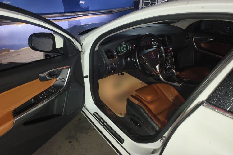 Used Volvo V60 2014 T5 Zhiya Edition Driver Seat