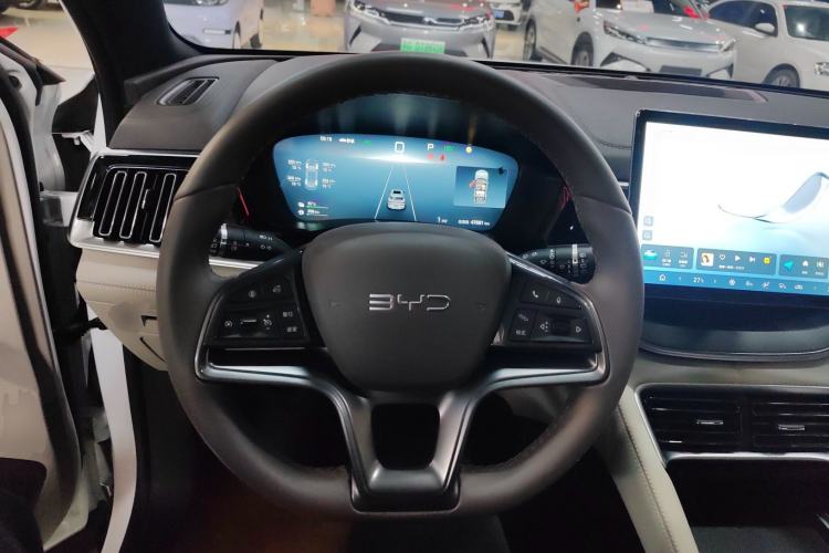 Used BYD Song PLUS New Energy 2025 DM-i 112KM Prestige Model Steering Wheel