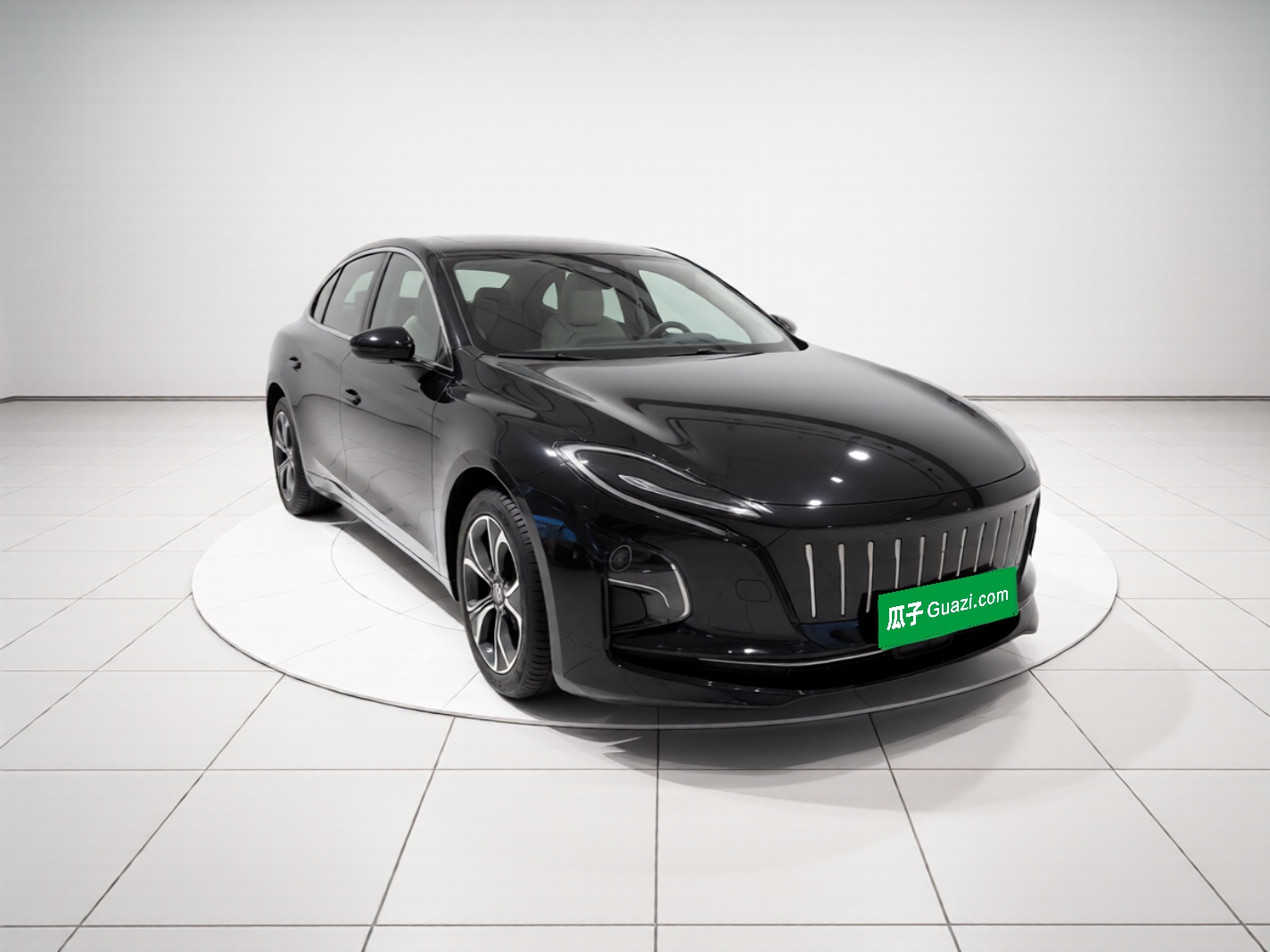 Hongqi E-QM5 2022 431 km Battery-Swap Enjoyment Version — снимка 3