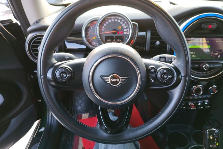 Used MINI MINI 2018 1.5T COOPER Classic Edition