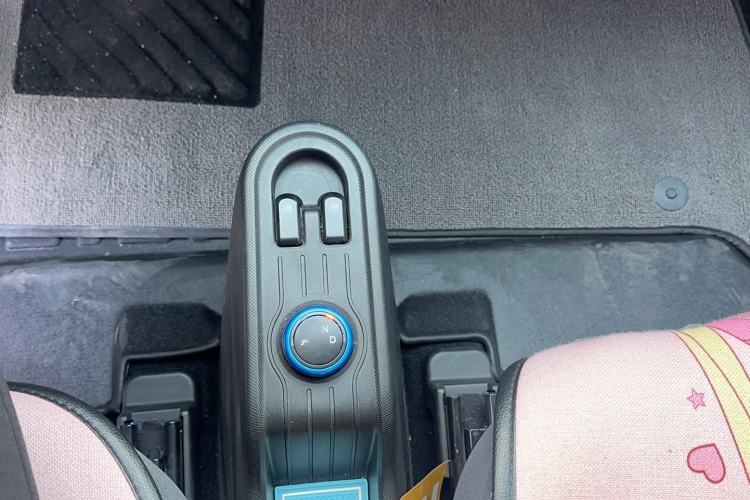 Used Wuling Hongguang MINIEV 2020 Enjoy Edition Lithium-Ion Battery Gear Lever