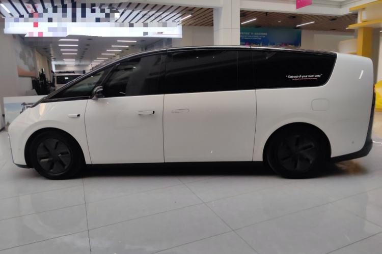 Used Li Auto MEGA 2024 Ultra Model