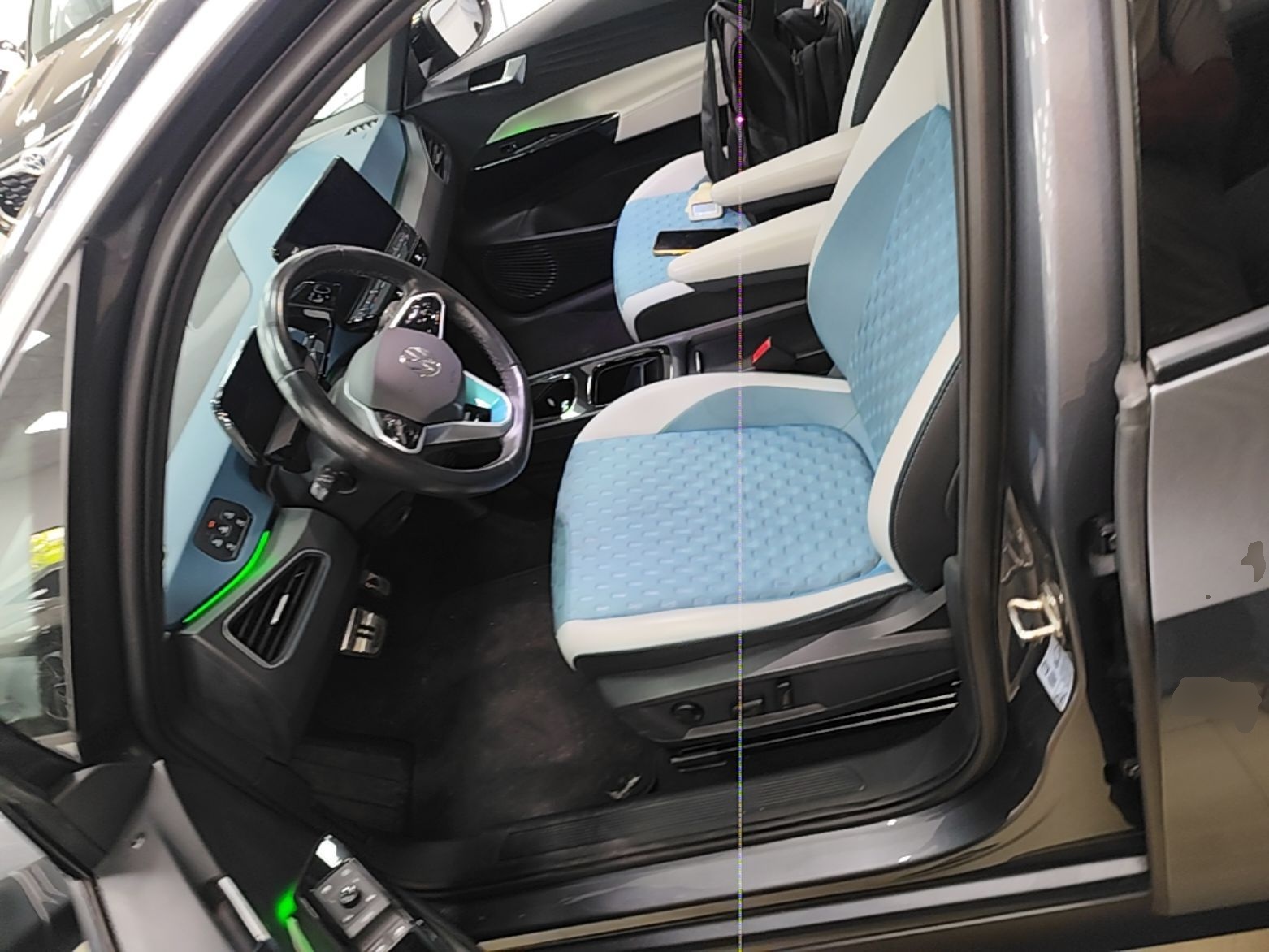Vordere Reihe im Auto