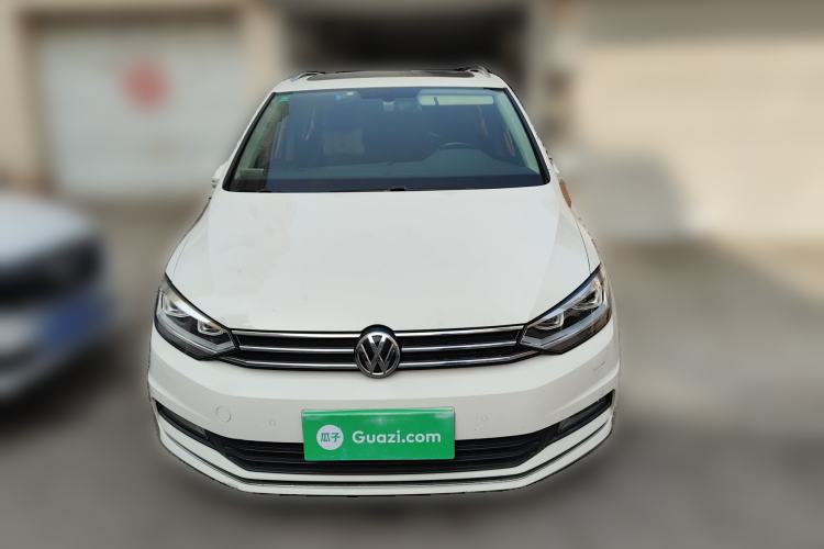 Used Volkswagen Touran 2018 Volkswagen Touran L 280TSI DSG Luxury Edition 7 Seats Front