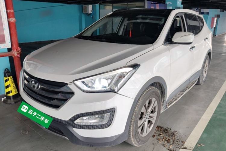 Used Hyundai Santa Fe 2015 2.0T Automatic Two-Wheel Drive Smart Version 5 Seats
