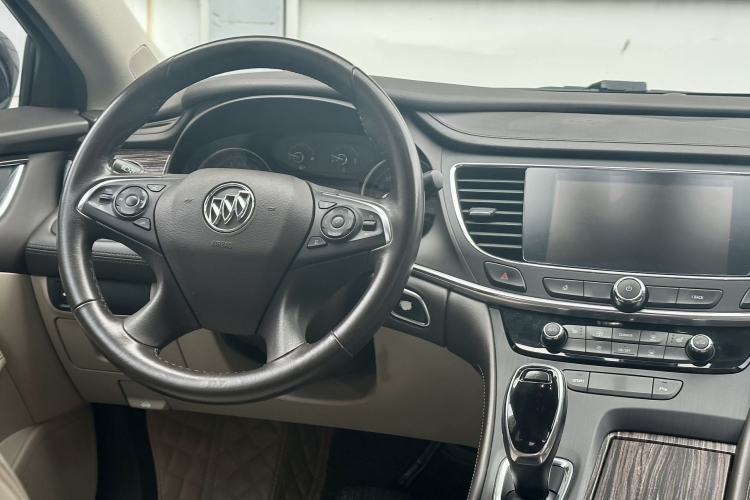 Used Buick LaCrosse 2016 Revised 20T Leading Edition Interior 4