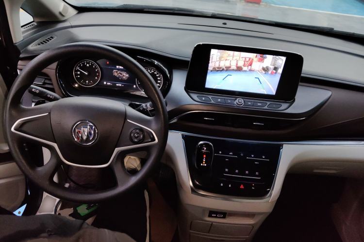 Used Buick GL8 2023 Land Executive Class Comfort Model
