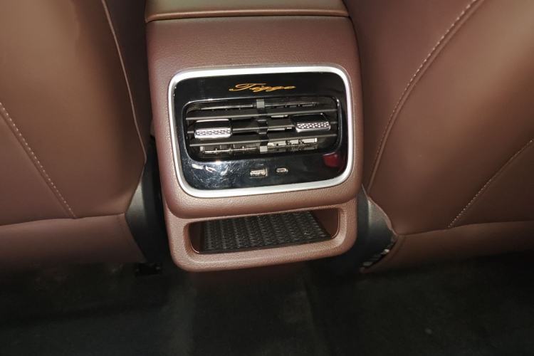 Used Chery Tiggo 8 PRO 2024 Champion Edition 390T Two-Wheel Drive Peak Version 5 Seats
