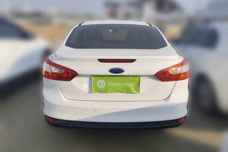 Used Ford Focus 2012 Sedan 1.6L Manual Comfort Model
