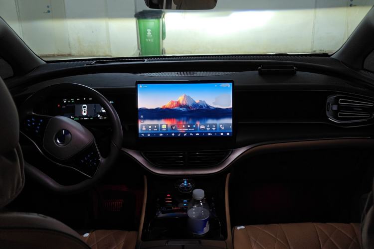 Used Denza D9 2022 DM-i 970 Four-Wheel Drive Prestige Model