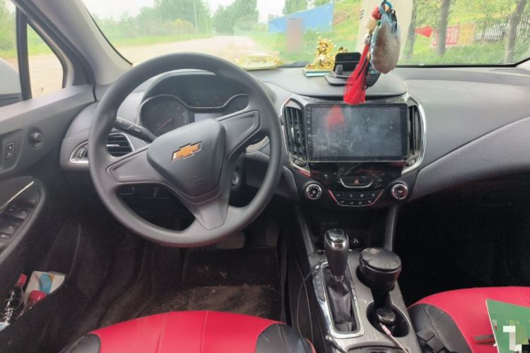 Used Chevrolet Cruze 2017 1.5L Automatic Pioneer Sunroof Edition
