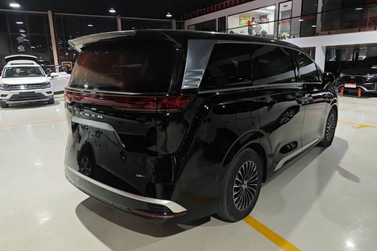 Used Denza D9 2023 DM-i 945 Business Edition