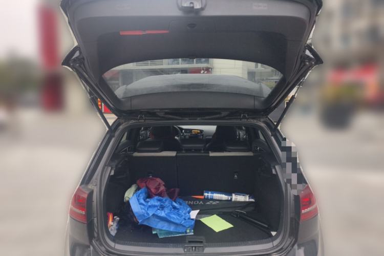 Used Volkswagen Golf 2017 280TSI Automatic R-Line Million-Vehicle Commemorative Edition Trunk