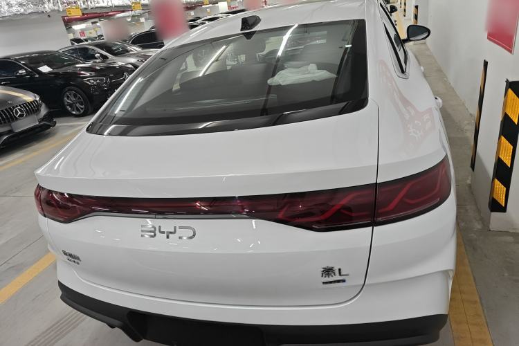 Used BYD Qin L 2025 DM-i Smart Drive 120KM Leading Model
