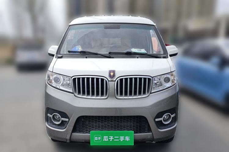 Used Jinbei Hiace X30 2023 1.5L Business-Style Passenger Van 5/6/7-Seater Non-Air-Conditioned Version SWC15M
