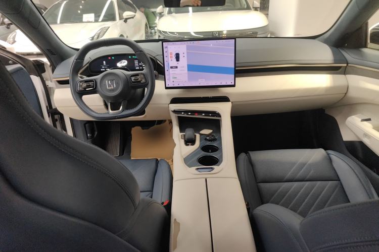 Used Zeekr 001 2025 YOU Edition 100 kWh All-Wheel Drive Center Console