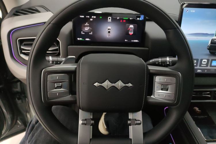 Used Formula Leopard Titanium 3 2025 501 km All-Wheel Drive Intelligent Driving Max Edition