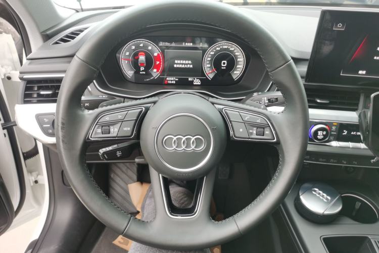 Used Audi A4L 2020 40 TFSI Luxury Dynamic Model
