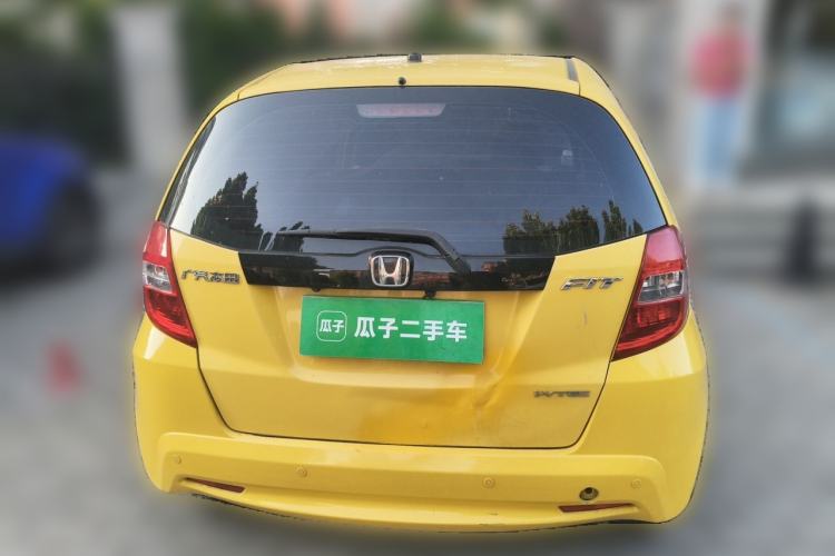 Used Honda Fit 2011 1.3L automatic comfort version
