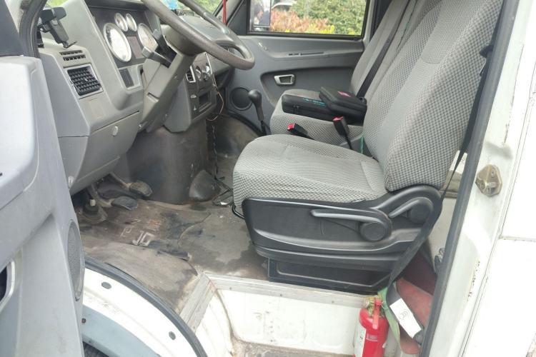 Used Iveco Daily 2014 2.5T-A35 NJ6484ACM47Z4
