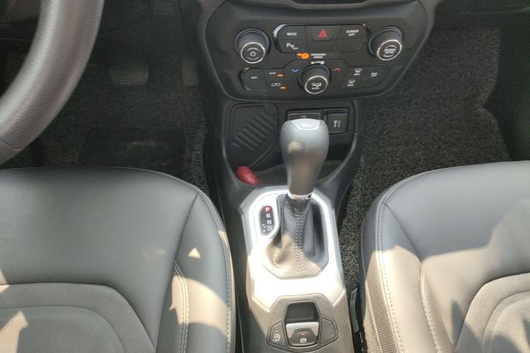 Used Jeep Renegade 2019 220T Automatic Leading Edition