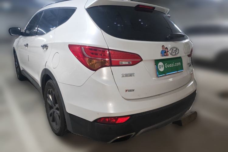 Used Hyundai Santa Fe 2013 Revised Version 2.0T Automatic All-Wheel Drive Top-Tier Trim