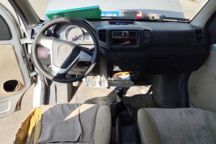 Used FAW Jiabao V75 2015 1.0L Standard Version DAM10AR