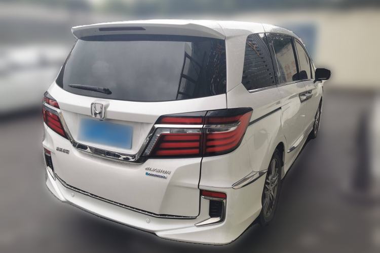 Used Honda Elysion 2019 2.0L Hybrid Luxury Edition
