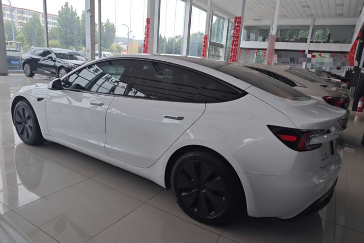 Used Tesla Model 3 2023 Long-Range All-Wheel-Drive Version
