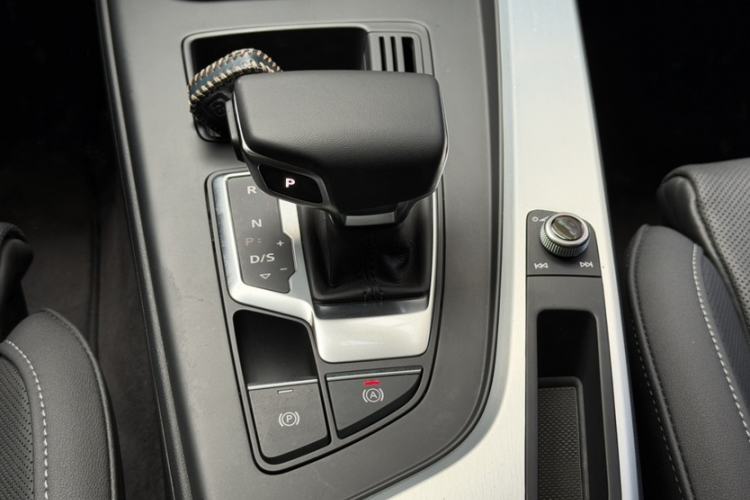 Used Audi A4L 2023 40 TFSI Fashion Dynamic Model Interior 6