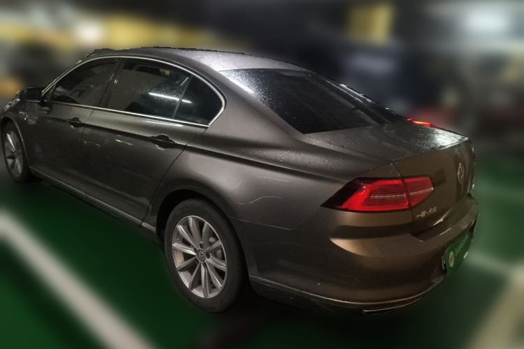 Used Volkswagen Magotan 2019 330TSI DSG Leading Edition China V Standard