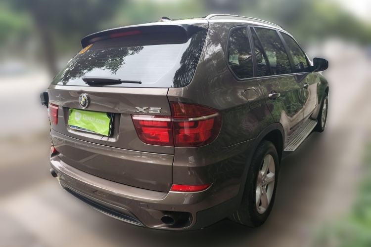 Used BMW X5 2011 xDrive35i Luxury Model Rear Right 45 Deg